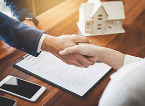 提携の不動産・内装業者へ販売・海外販売